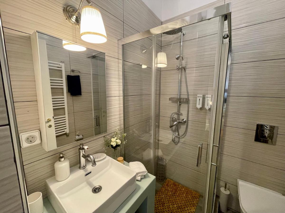 Athens Kolonaki Luxury Home Bagian luar foto