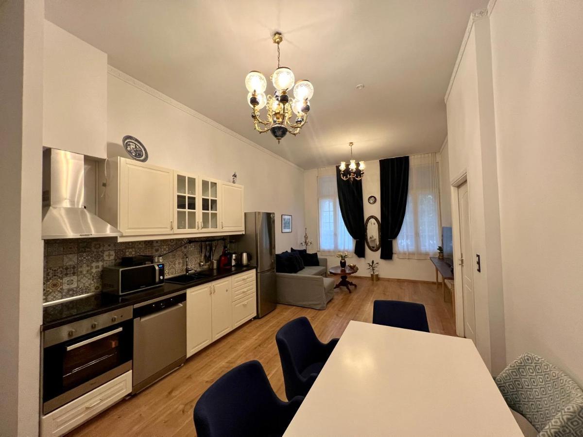 Athens Kolonaki Luxury Home Bagian luar foto